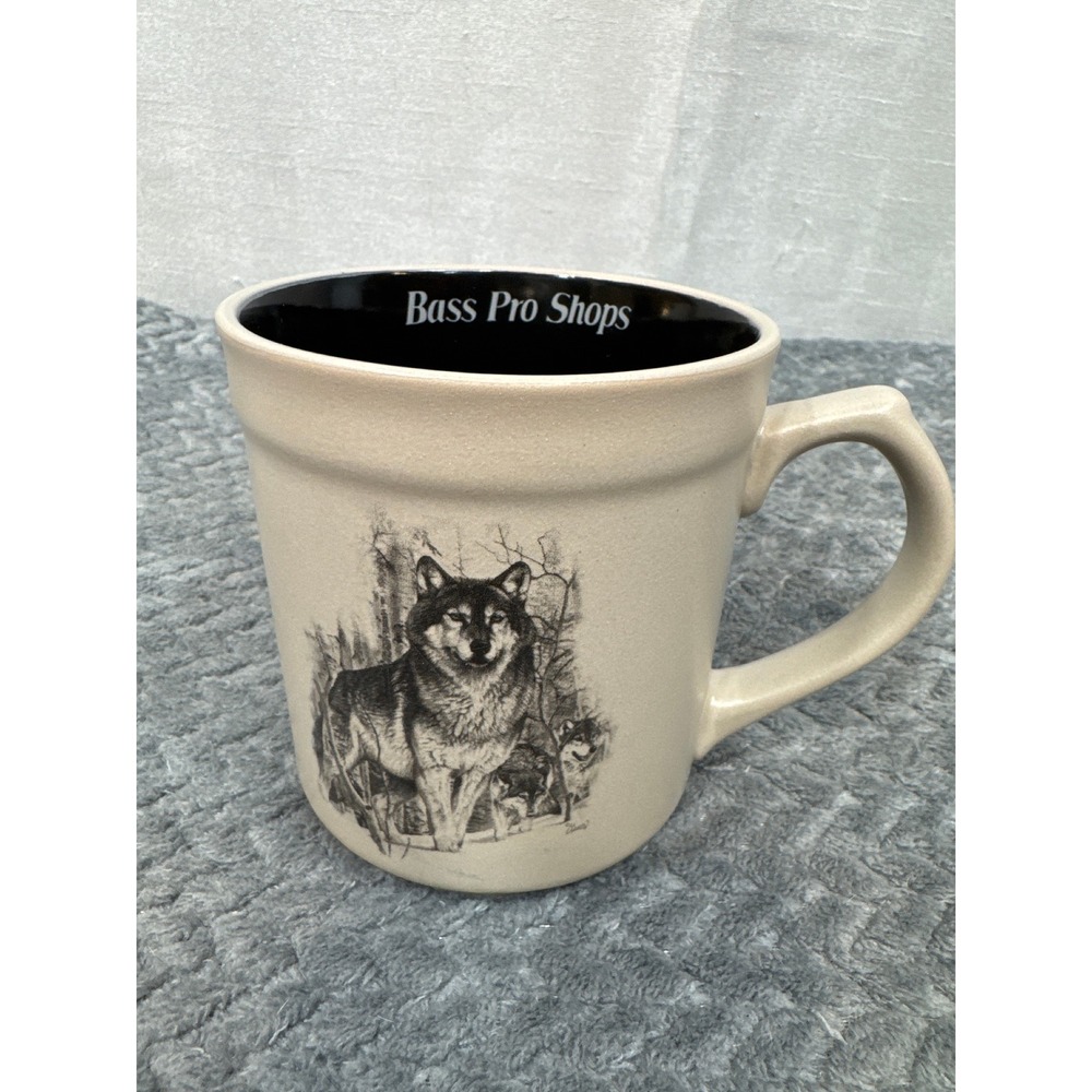 Bass Pro Shops Wolf Coffee Mug Tan Black‎ Ceramic 16 oz Wildlife Cabin 2018